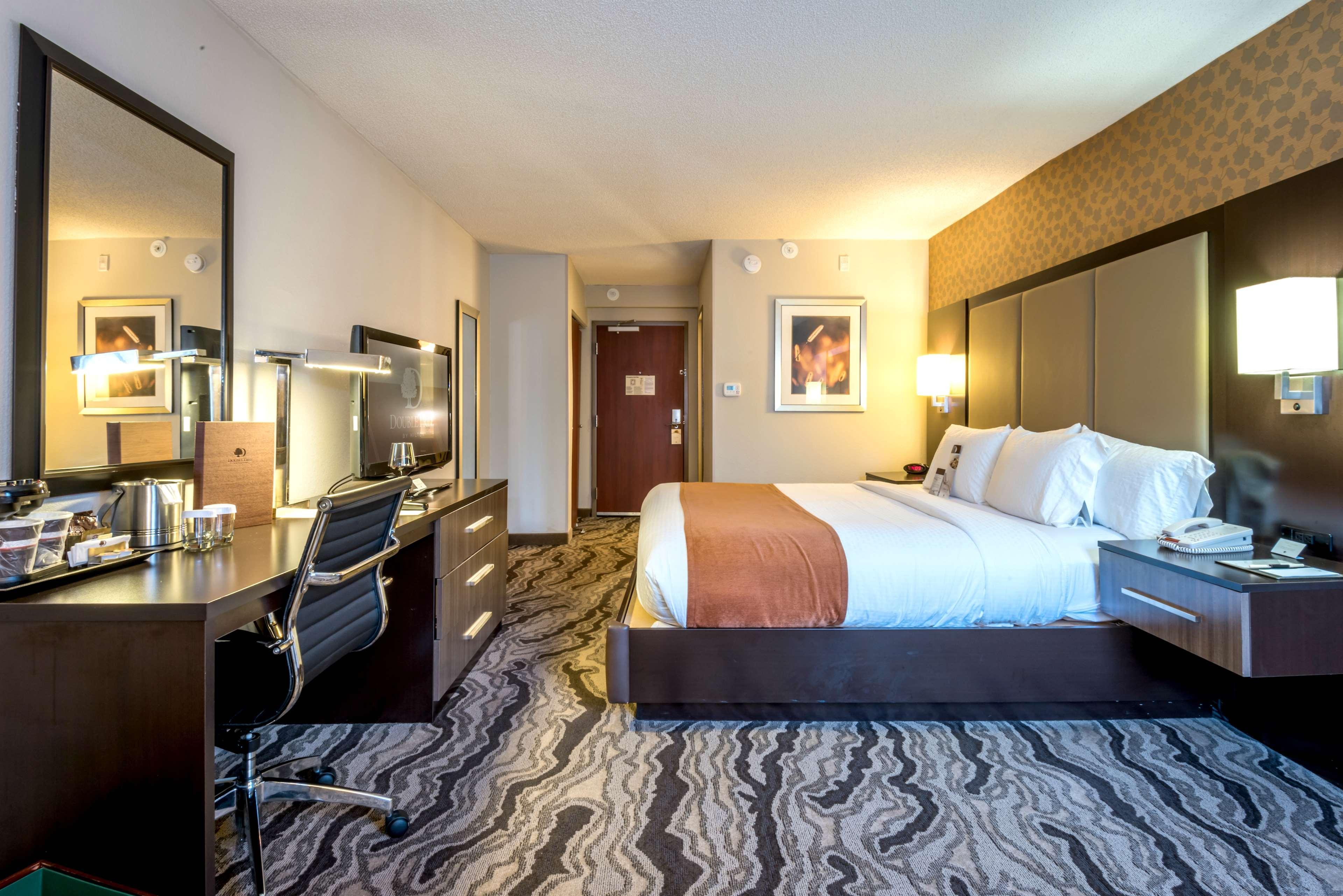 Doubletree By Hilton Montgomery Downtown Exteriér fotografie