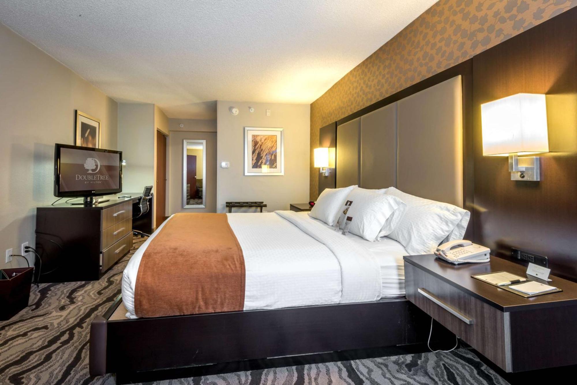 Doubletree By Hilton Montgomery Downtown Exteriér fotografie